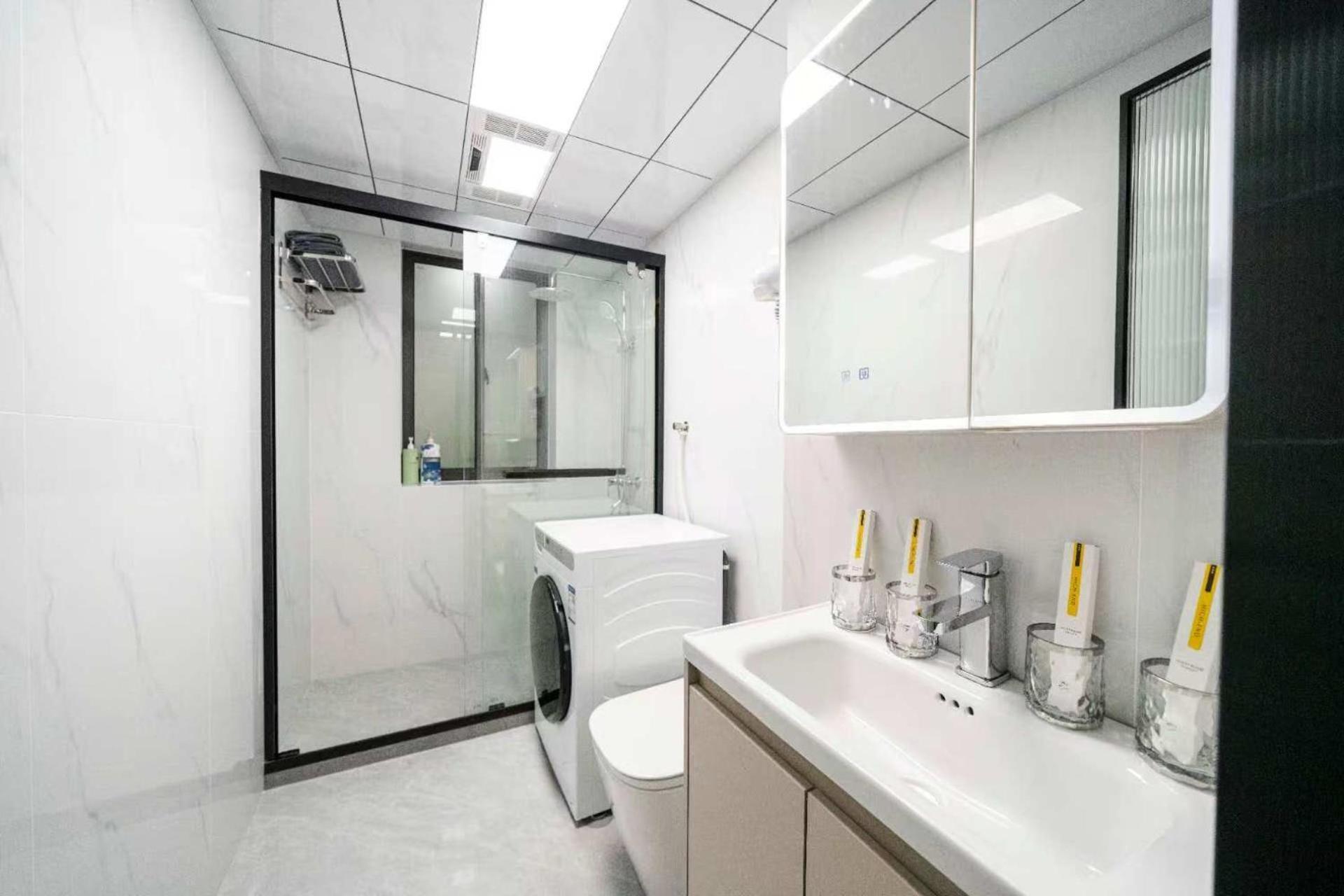Lemon Apartment *